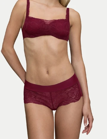 Chilot Triumph, visiniu