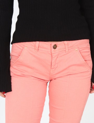 Pantaloni Bershka, corai