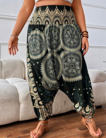 
						Pantaloni SHEIN CURVE, mix culori