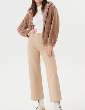 Jacheta Sinsay, maro