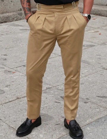 
						Pantaloni SHEIN, maro deschis