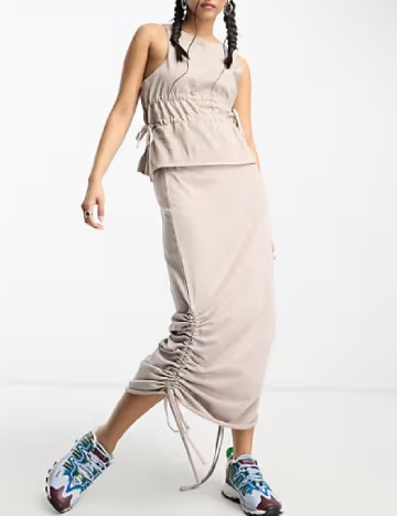 
						Top Collusion Plus Size, bej