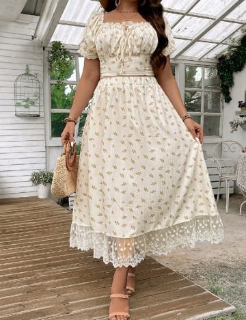 
						Compleu SHEIN CURVE, floral print