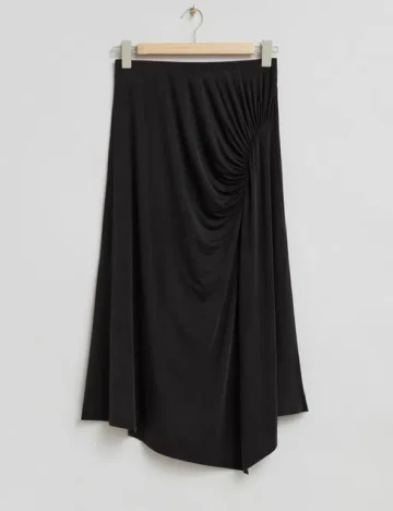 Fusta & other stories, negru