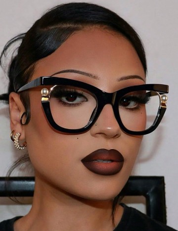 
						Ochelari SHEIN, negru