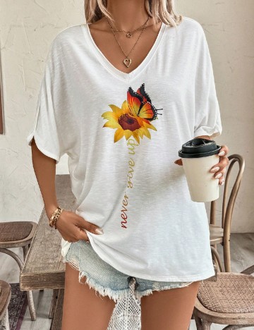 
						Tricou Oversize SHEIN, alb