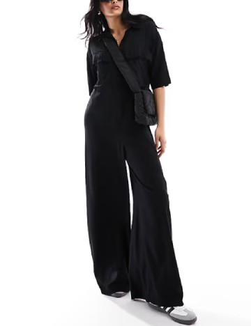 
						Salopeta ASOS, negru