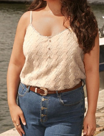 
						Maiou SHEIN CURVE, crem