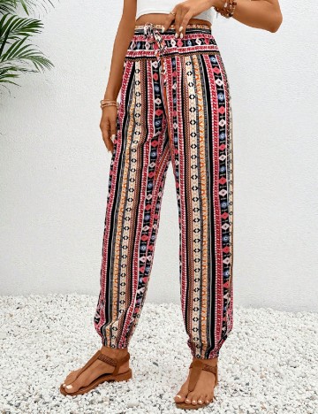 
						Pantaloni SHEIN, mix culori