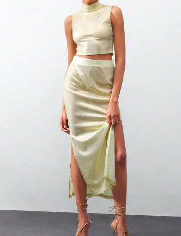 
						Compleu SHEIN, auriu