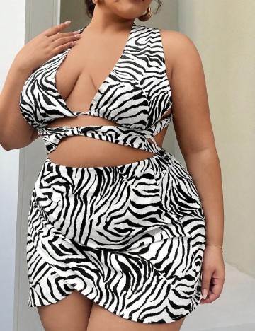 
						Compleu SHEIN CURVE, alb/negru