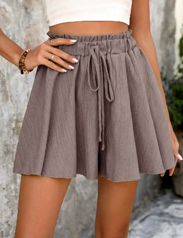 Pantaloni scurti SHEIN, roz pudra