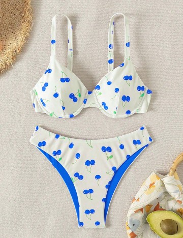 
						Costum de baie SHEIN, alb