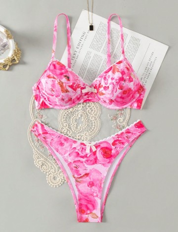 
						Costum de baie SHEIN, roz