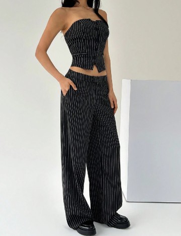 
						Compleu SHEIN, negru