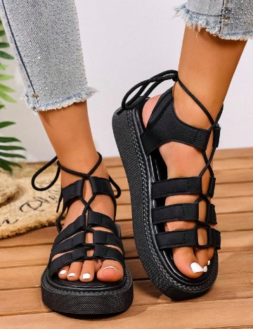 
						Sandale SHEIN, negru
