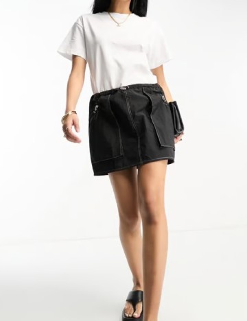 
						Rochie scurta ASOS, alb/negru