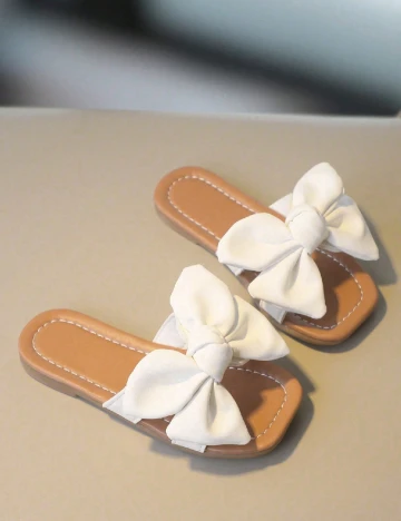 Slapi Shein Kids, alb