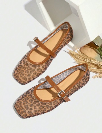 
						Balerini SHEIN, animal print