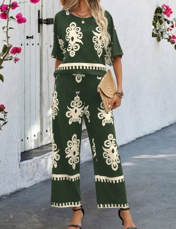 
						Compleu SHEIN, verde