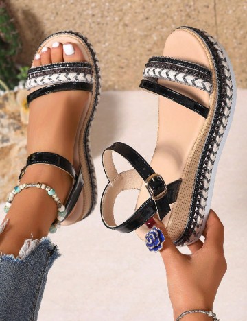 
						Sandale SHEIN, negru