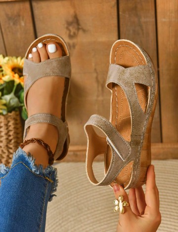 
						Sandale SHEIN, mix culori