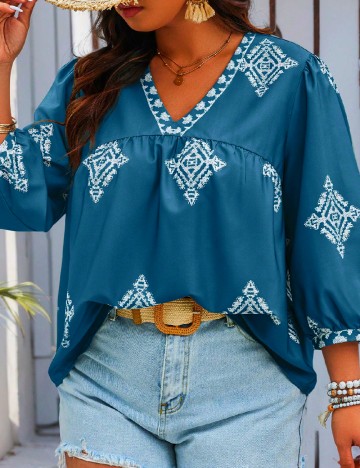 
						Bluza SHEIN CURVE, albastru