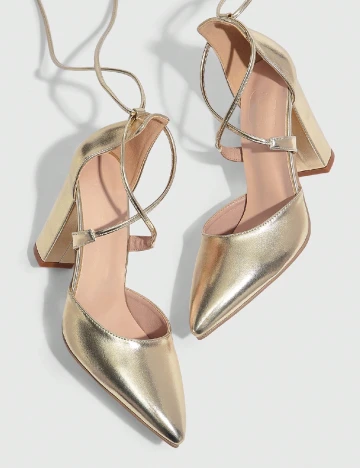 Pantofi SHEIN, auriu