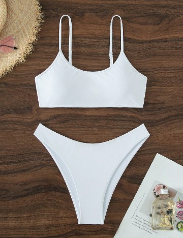 
						Costum de baie SHEIN, alb