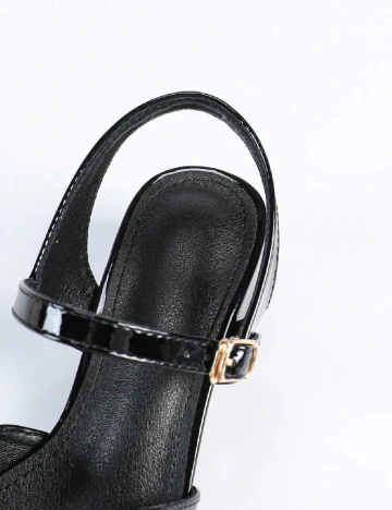 Pantofi SHEIN, negru