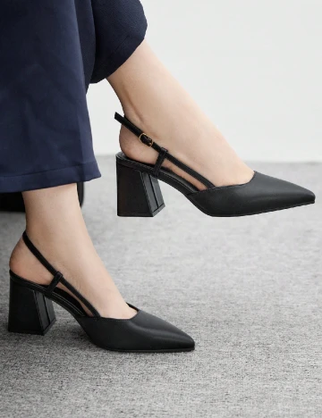 Pantofi Cuccoo, negru