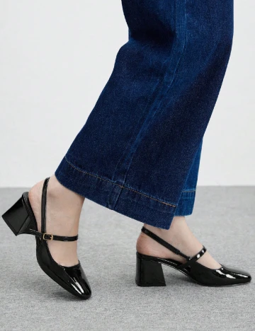 Pantofi SHEIN, negru