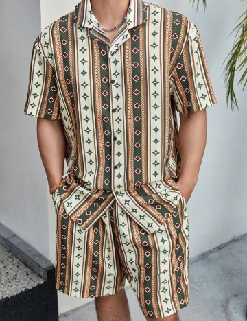 
						Compleu SHEIN Plus Size Men, mix culori