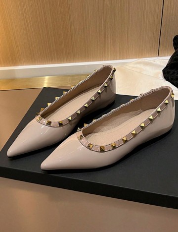 
						Balerini SHEIN, crem