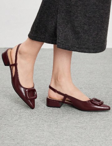 
						Pantofi SHEIN, visiniu