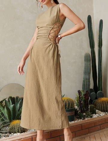 
						Rochie lunga SHEIN, maro