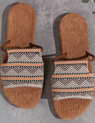 Slapi SHEIN, mix culori