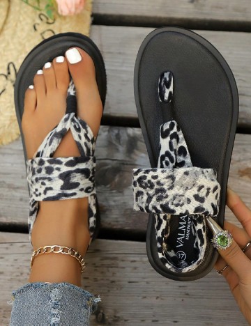 
						Sandale SHEIN, animal print
