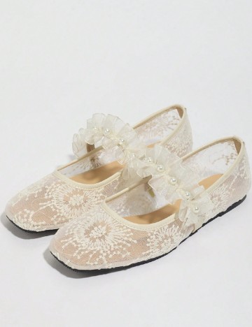 
						Balerini SHEIN, crem