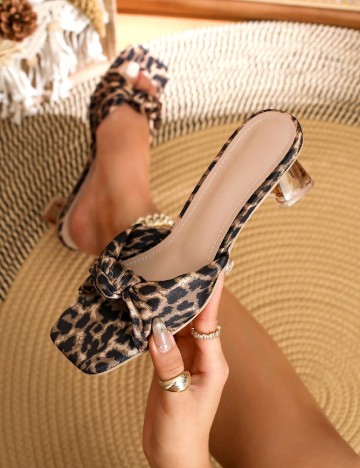 
						Saboti SHEIN, animal print