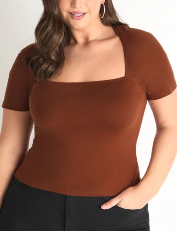 Tricou SHEIN CURVE, maro