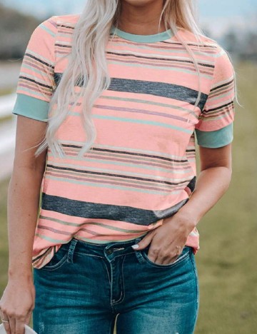 
						Tricou SHEIN, mix culori