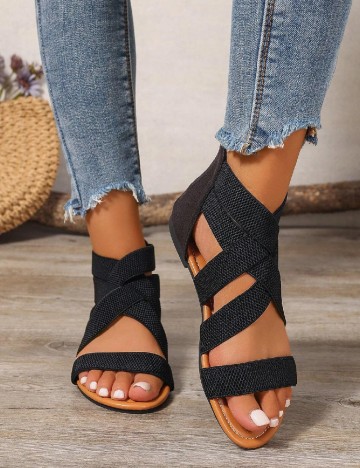 
						Sandale SHEIN, negru