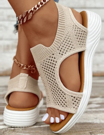 Sandale SHEIN, crem