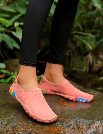 Adidasi de drumetie SHEIN, corai