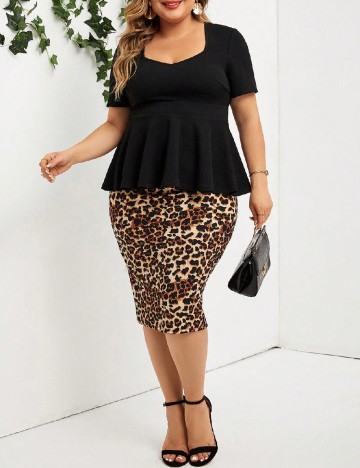 
						Compleu SHEIN CURVE, animal print/negru