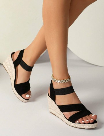 
						Sandale SHEIN, negru