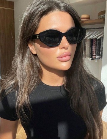 
						Ochelari de soare SHEIN, negru