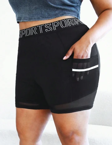 Pantaloni scurti SHEIN CURVE, negru