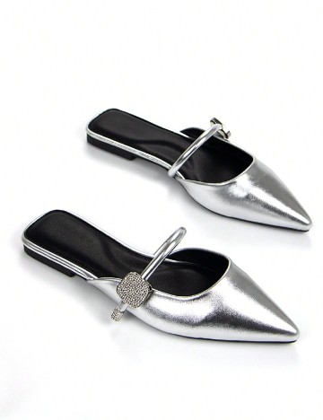 
						Saboti SHEIN, argintiu